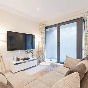 Captivating 2-bed In 1 , Dublin Ireland